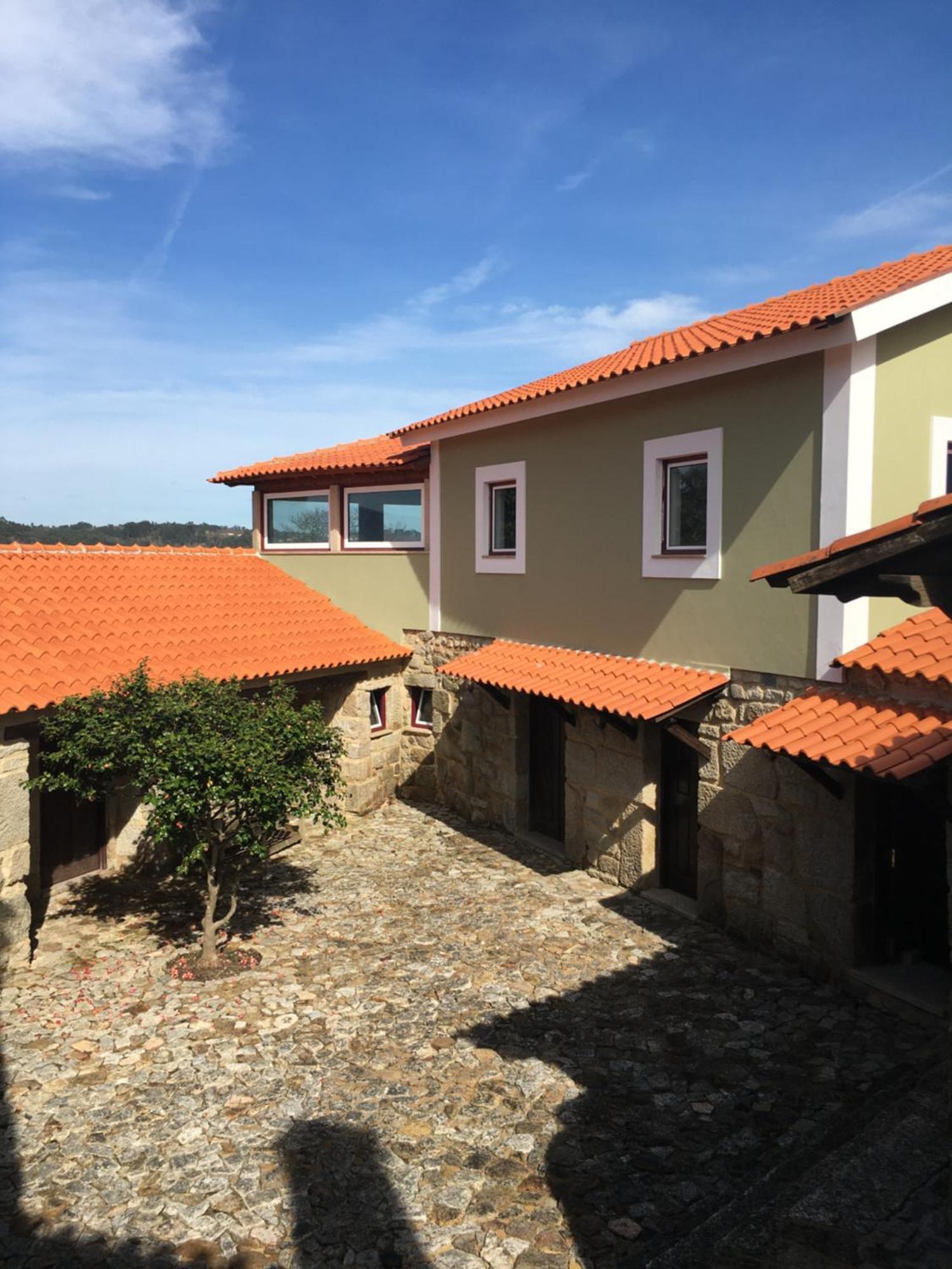 Отель Quinta De Mocamedes - Turismo De Habitacao Возела Экстерьер фото